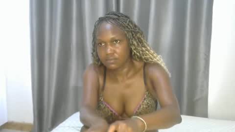 east_queen online show from January 8, 2025, 5:59 am