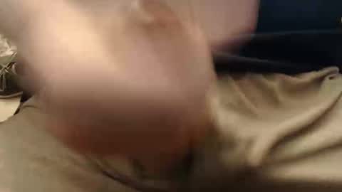 eat_a_peach2 online show from March 4, 2025, 11:51 am