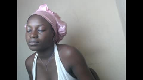 eatuupx online show from January 7, 2025, 10:11 am