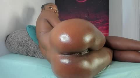 Snapshot of ebonnygoddess2 chatting on December 4, 2025, 7:33 pm 2 online show from December 4, 2025, 7:33 pm