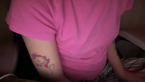 Snapshot of ebony8ivory chatting on February 12, 2025, 4:54 am americnbarbie online show from February 12, 2025, 4:54 am