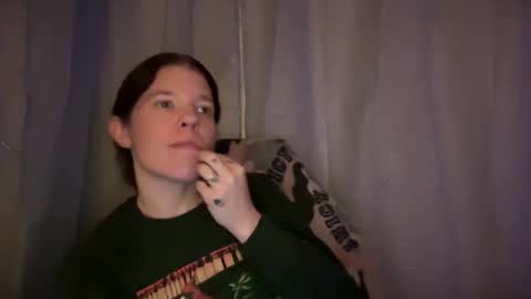 Snapshot of ebony8ivory chatting on February 19, 2025, 2:23 am americnbarbie online show from February 19, 2025, 2:23 am