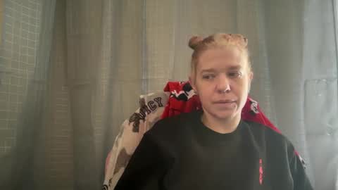 Snapshot of ebony8ivory chatting on March 2, 2025, 2:54 pm americnbarbie online show from March 2, 2025, 2:54 pm