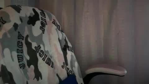 Snapshot of ebony8ivory chatting on March 12, 2025, 10:50 pm americnbarbie online show from March 12, 2025, 10:50 pm