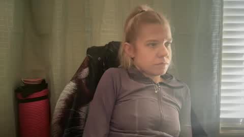 Snapshot of ebony8ivory chatting on October 2, 2025, 1:40 pm americnbarbie online show from October 2, 2025, 1:40 pm