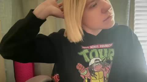 Snapshot of ebony8ivory chatting on October 19, 2025, 2:50 pm americnbarbie online show from October 19, 2025, 2:50 pm