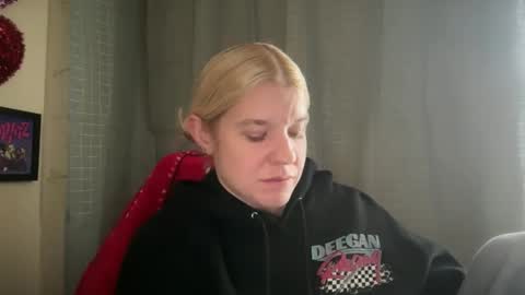 Snapshot of ebony8ivory chatting on November 21, 2025, 8:18 pm americnbarbie online show from November 21, 2025, 8:18 pm