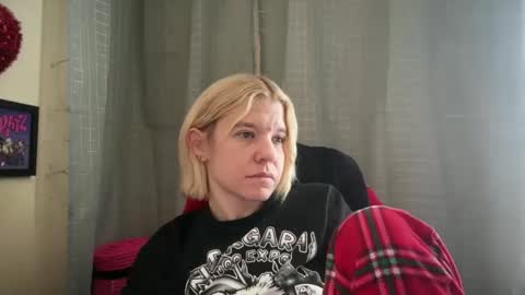 Snapshot of ebony8ivory chatting on November 30, 2025, 3:38 pm americnbarbie online show from November 30, 2025, 3:38 pm