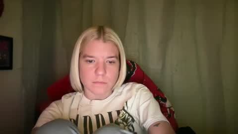 Snapshot of ebony8ivory chatting on December 15, 2025, 3:55 am americnbarbie online show from December 15, 2025, 3:55 am