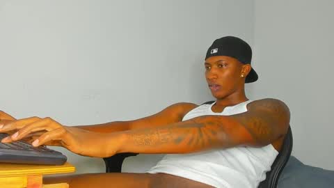 Snapshot of ebony_brandons chatting on February 14, 2025, 3:43 am Brandon online show from February 14, 2025, 3:43 am