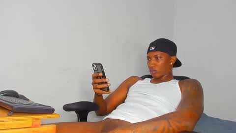 Snapshot of ebony_brandons chatting on February 14, 2025, 6:45 am Brandon online show from February 14, 2025, 6:45 am