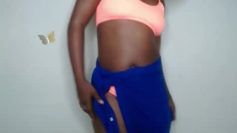 Snapshot of ebony_fatass chatting on October 19, 2025, 7:25 pm Ella online show from October 19, 2025, 7:25 pm