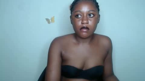 Snapshot of ebony_fatass chatting on October 26, 2025, 4:13 pm Ella online show from October 26, 2025, 4:13 pm
