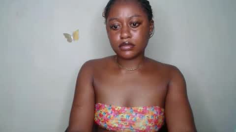 Snapshot of ebony_fatass chatting on October 27, 2025, 9:08 pm Ella online show from October 27, 2025, 9:08 pm