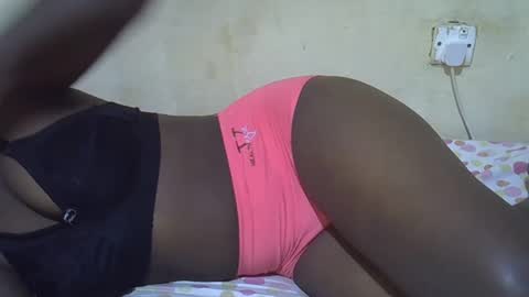 Snapshot of ebony_flower4 chatting on March 4, 2025, 6:58 am ebony_flower4 online show from March 4, 2025, 6:58 am