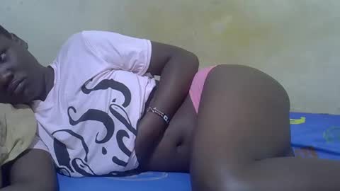 Snapshot of ebony_flower4 chatting on November 18, 2025, 3:23 am ebony_flower4 online show from November 18, 2025, 3:23 am