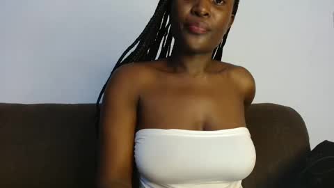 ebony online show from October 12, 2025, 8:52 pm
