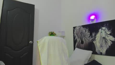 Snapshot of ebony_katterin chatting on February 21, 2025, 7:10 pm ebony_katterin online show from February 21, 2025, 7:10 pm