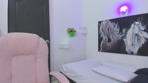 Snapshot of ebony_katterin chatting on February 22, 2025, 10:09 pm ebony_katterin online show from February 22, 2025, 10:09 pm