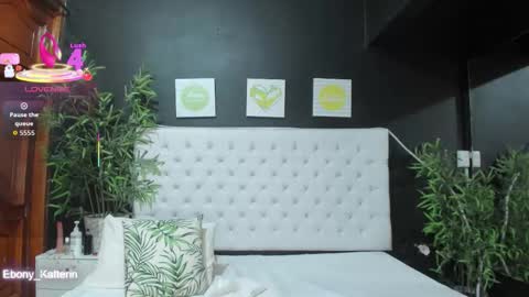 Snapshot of ebony_katterin chatting on October 11, 2025, 11:20 am ebony_katterin online show from October 11, 2025, 11:20 am