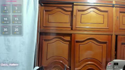 Snapshot of ebony_katterin chatting on October 27, 2025, 11:03 am ebony_katterin online show from October 27, 2025, 11:03 am