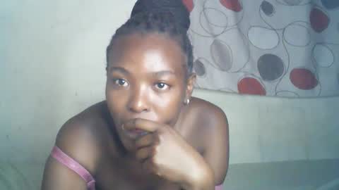 ebony_phoenix12 online show from October 17, 2025, 12:58 am