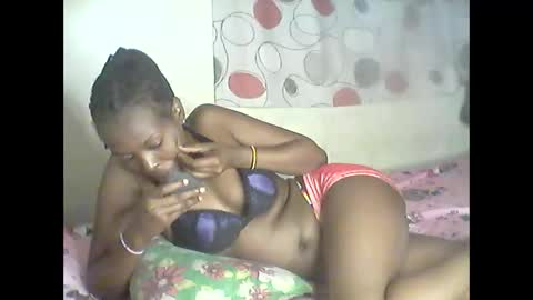 ebony_phoenix12 online show from November 18, 2025, 7:46 am