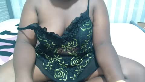 Snapshot of ebony_sabrina chatting on November 21, 2025, 8:02 am Sabrina online show from November 21, 2025, 8:02 am