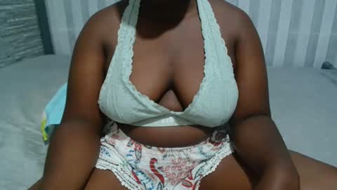 Snapshot of ebony_sabrina chatting on November 30, 2025, 7:23 am Sabrina online show from November 30, 2025, 7:23 am