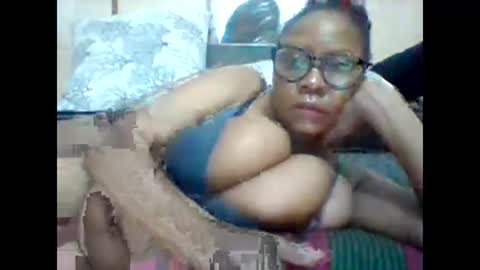 Snapshot of ebonybussy chatting on February 16, 2025, 11:38 am MAMITO online show from February 16, 2025, 11:38 am