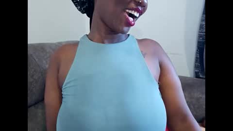 Snapshot of ebonycandymelani chatting on October 4, 2025, 11:52 am Ebony Melanie online show from October 4, 2025, 11:52 am