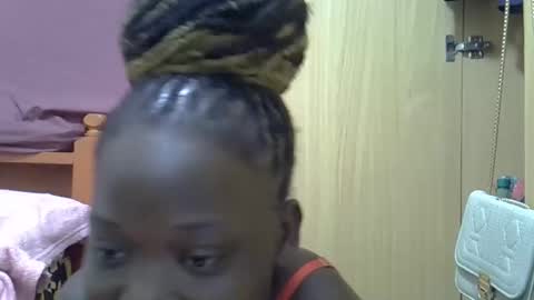 Snapshot of ebonydora chatting on November 11, 2025, 12:27 pm ebonydora online show from November 11, 2025, 12:27 pm