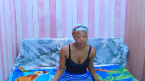 Snapshot of ebonyfirexx chatting on October 13, 2025, 4:45 am Life online show from October 13, 2025, 4:45 am
