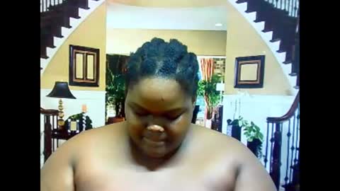 ebonyhotbuns4u2luv online show from March 3, 2025, 5:20 am