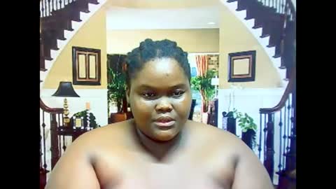 ebonyhotbuns4u2luv online show from March 4, 2025, 6:39 pm
