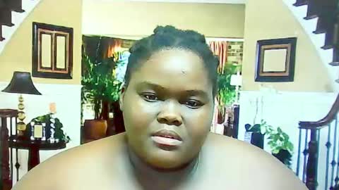 ebonyhotbuns4u2luv online show from March 5, 2025, 5:40 am