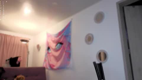 Colette online show from November 12, 2025, 6:03 am