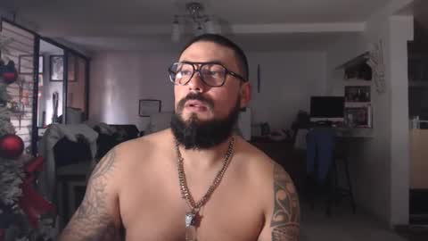 Snapshot of edgarram83 chatting on December 27, 2024, 11:21 pm edgarram83 online show from December 27, 2024, 11:21 pm