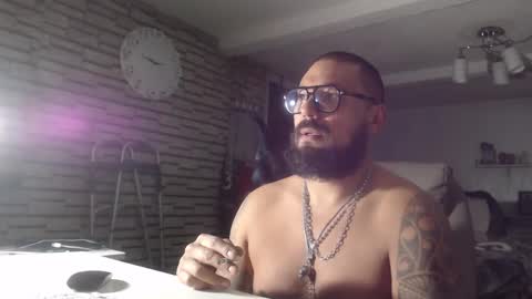 Snapshot of edgarram83 chatting on October 11, 2025, 8:46 am edgarram83 online show from October 11, 2025, 8:46 am