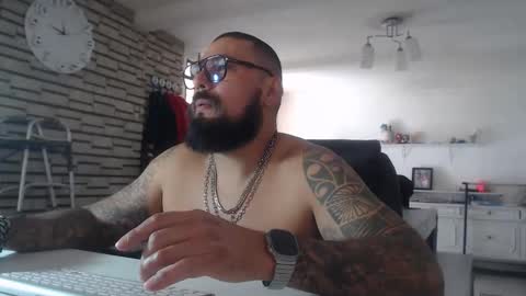 Snapshot of edgarram83 chatting on November 11, 2025, 5:46 pm edgarram83 online show from November 11, 2025, 5:46 pm