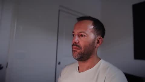 EdgeM online show from November 7, 2025, 12:43 am