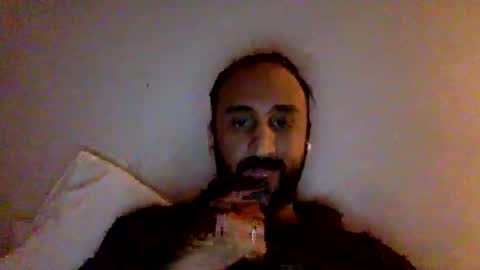 edgeuk1 online show from November 11, 2025, 10:43 pm