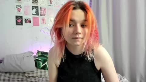 Snapshot of edna_dana chatting on December 23, 2024, 6:27 pm Edna online show from December 23, 2024, 6:27 pm