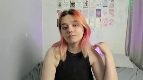 Snapshot of edna_dana chatting on January 8, 2025, 6:20 pm Edna online show from January 8, 2025, 6:20 pm