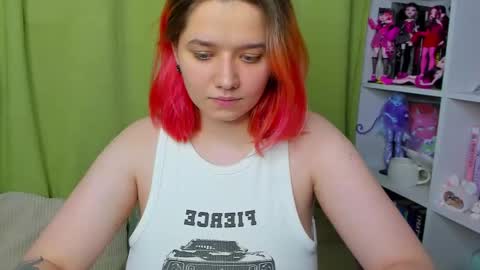 Snapshot of edna_dana chatting on November 17, 2025, 8:58 pm Edna online show from November 17, 2025, 8:58 pm