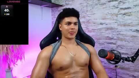 Snapshot of edward__clarck chatting on January 27, 2025, 7:14 am EDWARD CLARCK online show from January 27, 2025, 7:14 am