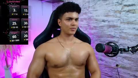 Snapshot of edward__clarck chatting on February 2, 2025, 7:20 am EDWARD CLARCK online show from February 2, 2025, 7:20 am