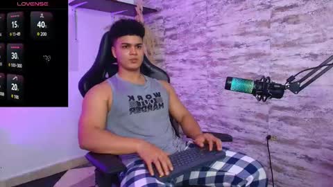 Snapshot of edward__clarck chatting on October 7, 2025, 1:58 am EDWARD CLARCK online show from October 7, 2025, 1:58 am