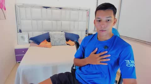 Snapshot of edwin_blaz chatting on October 5, 2025, 3:49 am edwin blaz. online show from October 5, 2025, 3:49 am