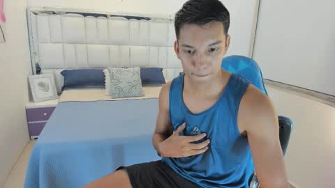 Snapshot of edwin_blaz chatting on October 10, 2025, 4:22 am edwin blaz. online show from October 10, 2025, 4:22 am